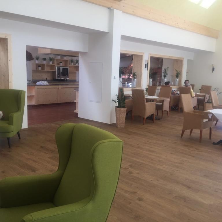 Hotel Restaurant Grune Au Poellau Zewnętrze zdjęcie